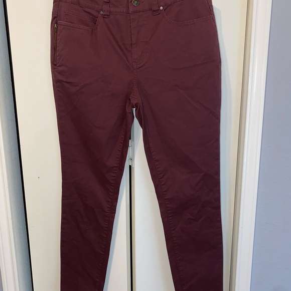 Aventura Women's Deep Burgundy Skinny Jeans - Picture 1 of 8
